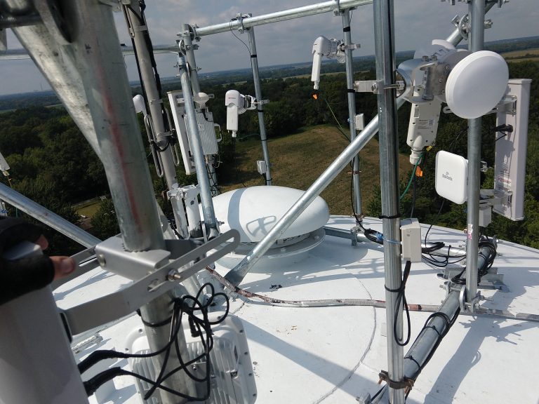 Tower crews in the modern WISP