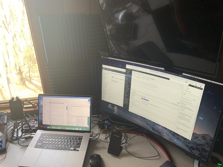 Dual monitors.sure. five monitors..can you keep track